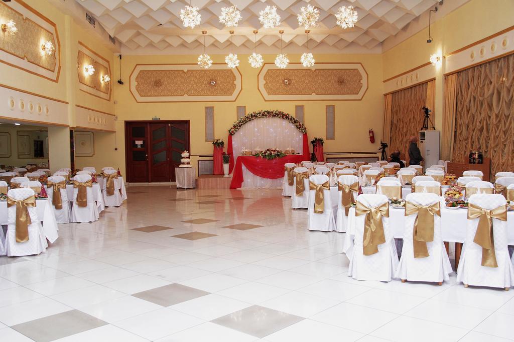 Ust-Kamenogorsk Hotel Ngoại thất bức ảnh