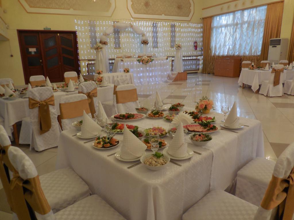 Ust-Kamenogorsk Hotel Ngoại thất bức ảnh