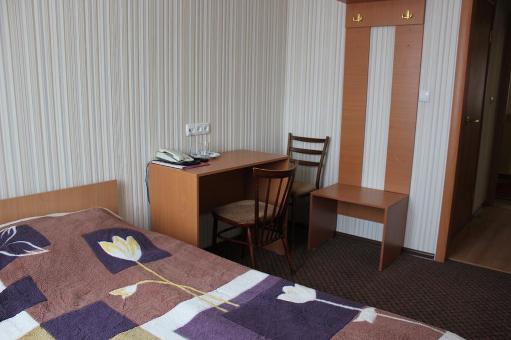 Ust-Kamenogorsk Hotel Ngoại thất bức ảnh