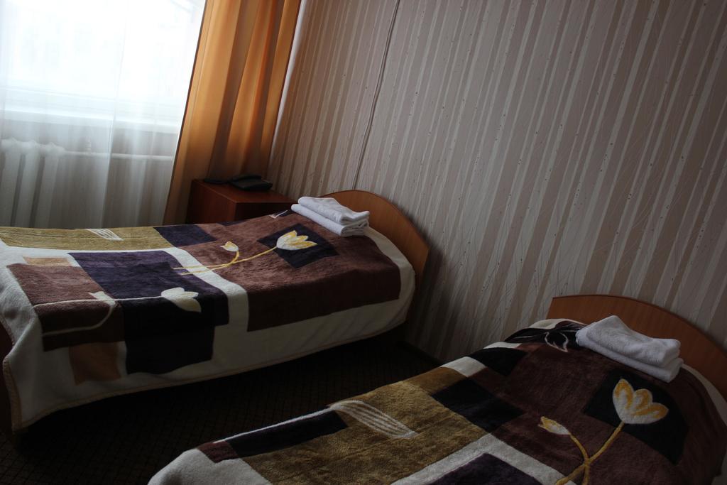 Ust-Kamenogorsk Hotel Ngoại thất bức ảnh